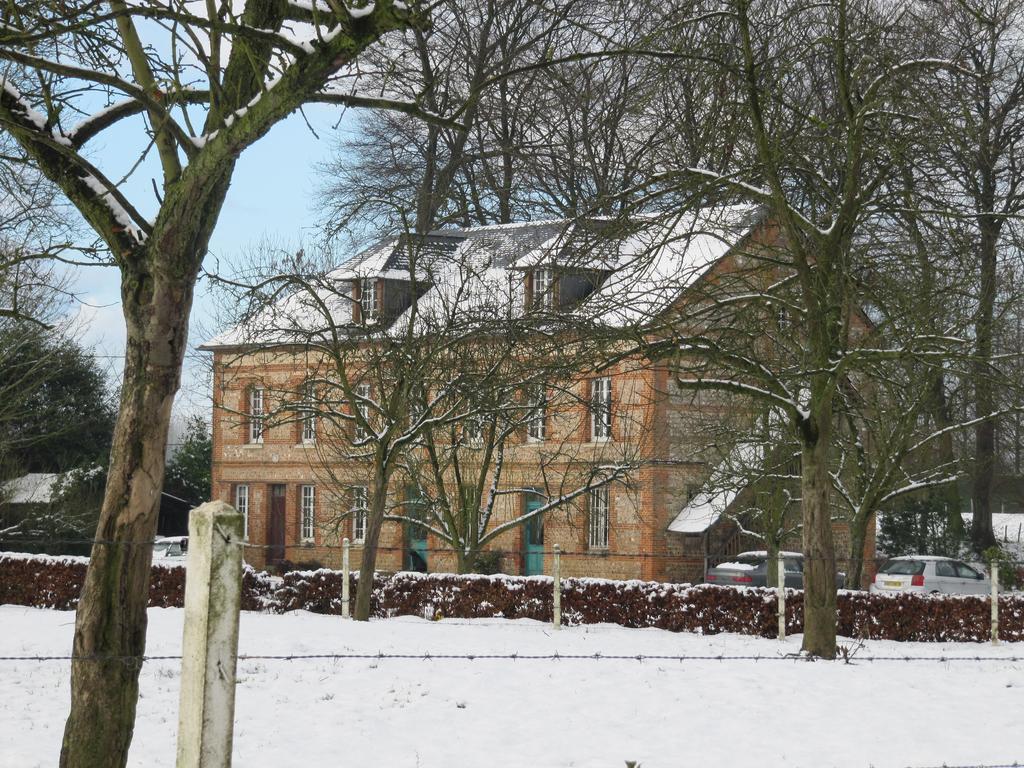Ferme Clatot Hotel Les Trois Pierres ภายนอก รูปภาพ